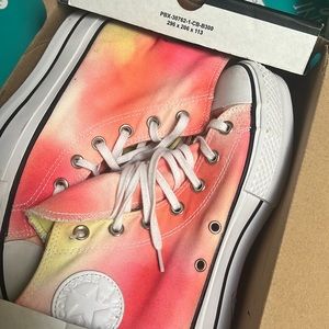 Tie dye pink green converse hike